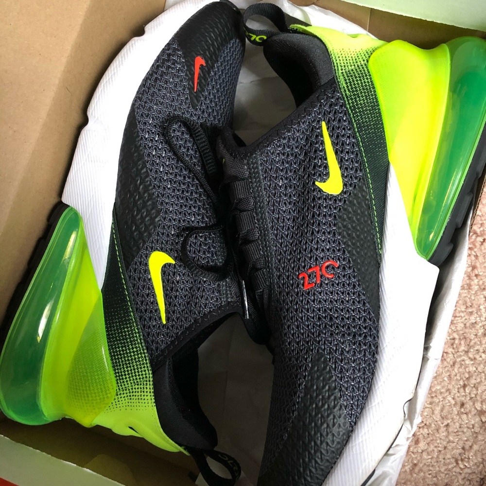 Nike AirMax 270 size 6.5y